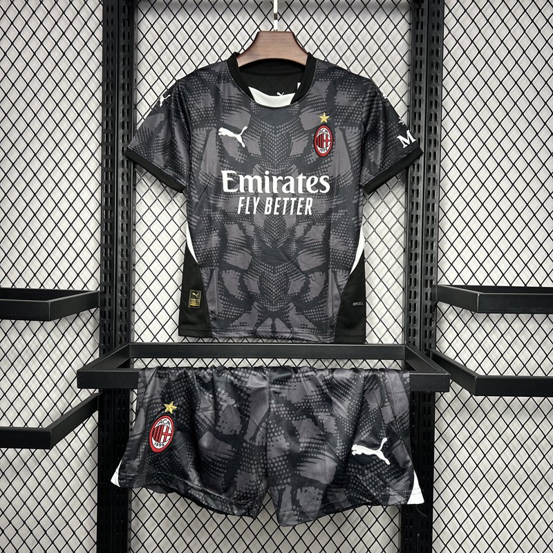 AC Milan 2024/25 Kids Black Goalkeeper Set on Sale